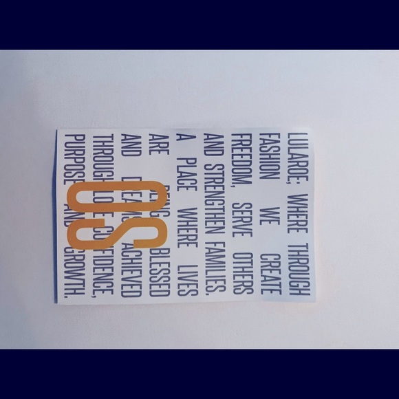 LuLaRoe One Size. Valentine Leggings BRAND NEW W/TAG Hearts - Picture 4 of 4